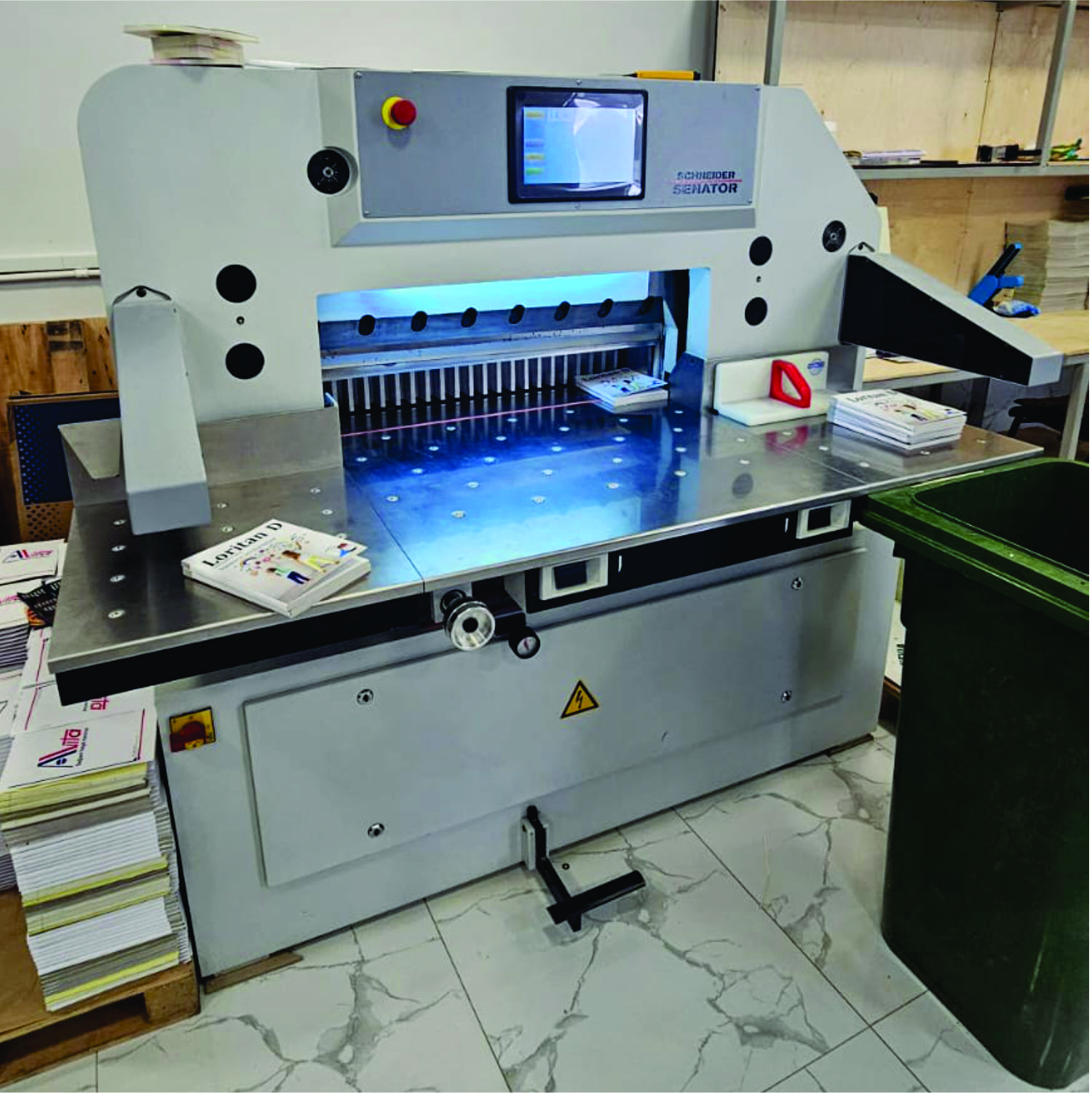 SCHNEIDER SENATOR E-LINE 078 CUTTING MACHINE